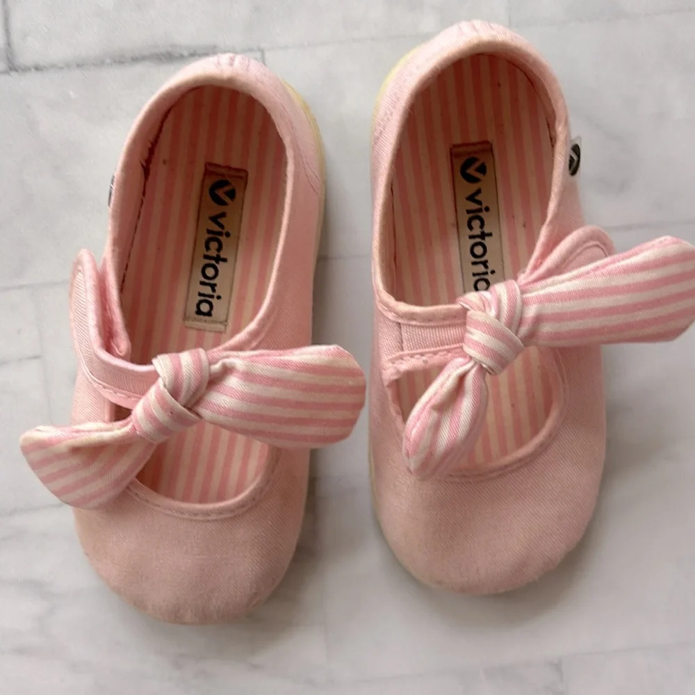 Victoria Ojalá Strips Ribbon Canvas Mary Janes